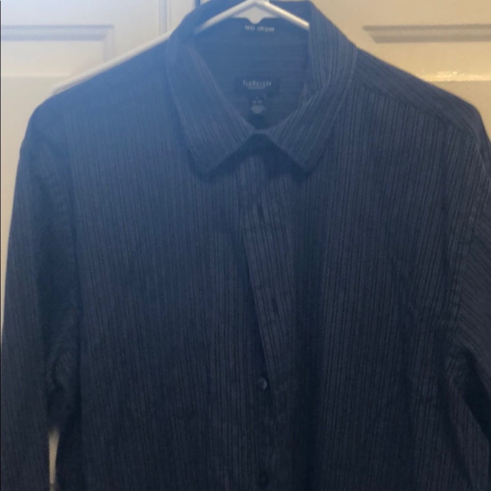 Van Heusen dress shirt, large